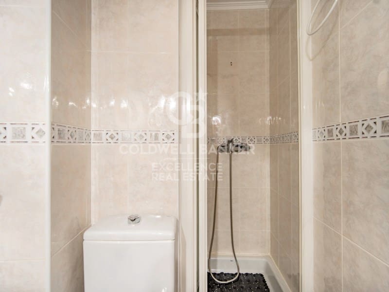 4 bedroom Flat for sale in Valencia city with garage - € 530,000 (Ref: 9482082)