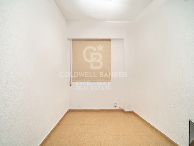 4 bedroom Flat for sale in Valencia city with garage - € 530,000 (Ref: 9482082)