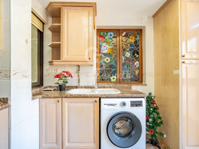 Piso de 4 habitaciones en València ciudad en venta con garaje - 530.000 € (Ref: 9482082)