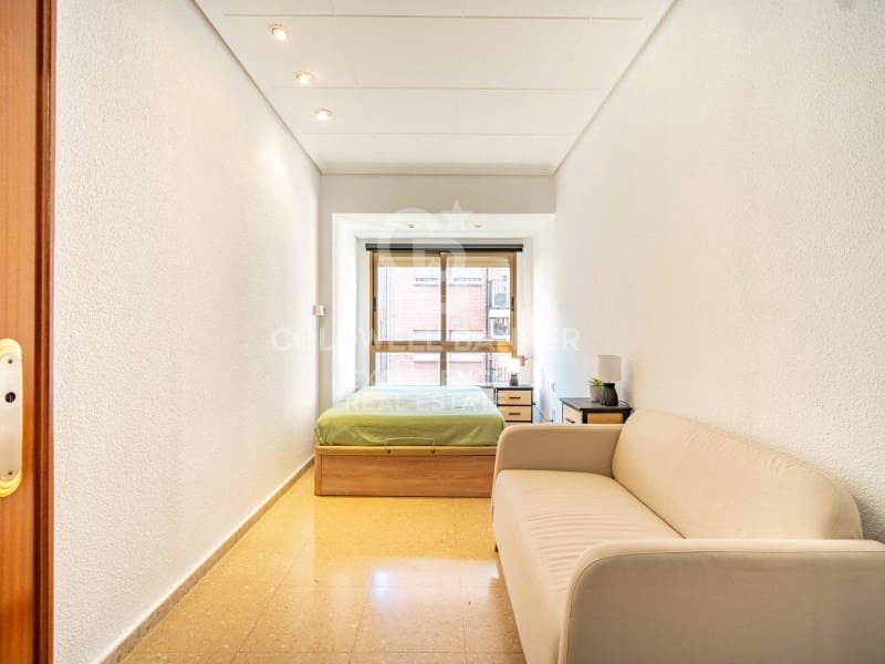 Piso de 4 habitaciones en València ciudad en venta con garaje - 530.000 € (Ref: 9482082)