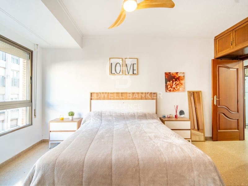 4 slaapkamer Flat te koop in Valencia stad met garage - € 530.000 (Ref: 9482082)