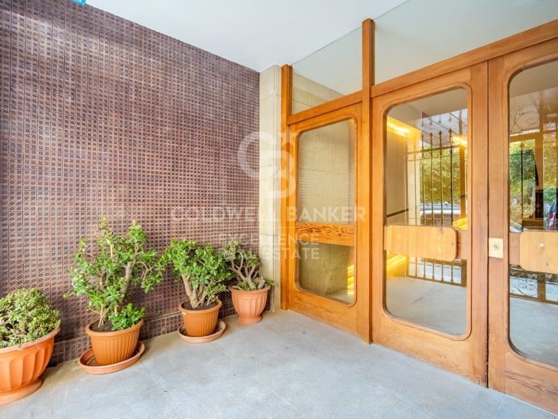 4 slaapkamer Flat te koop in Valencia stad met garage - € 530.000 (Ref: 9482082)