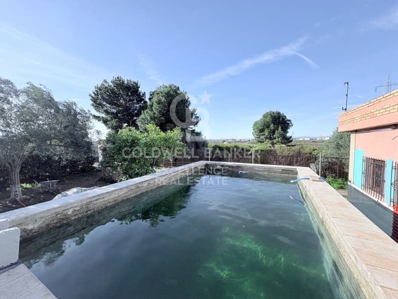 Finca/Casa Rural de 3 habitaciones en Moncada en venta con piscina - 170.000 € (Ref: 9502434)