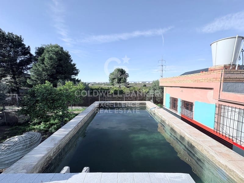 Finca/Casa Rural de 3 habitaciones en Moncada en venta con piscina - 170.000 € (Ref: 9502434)