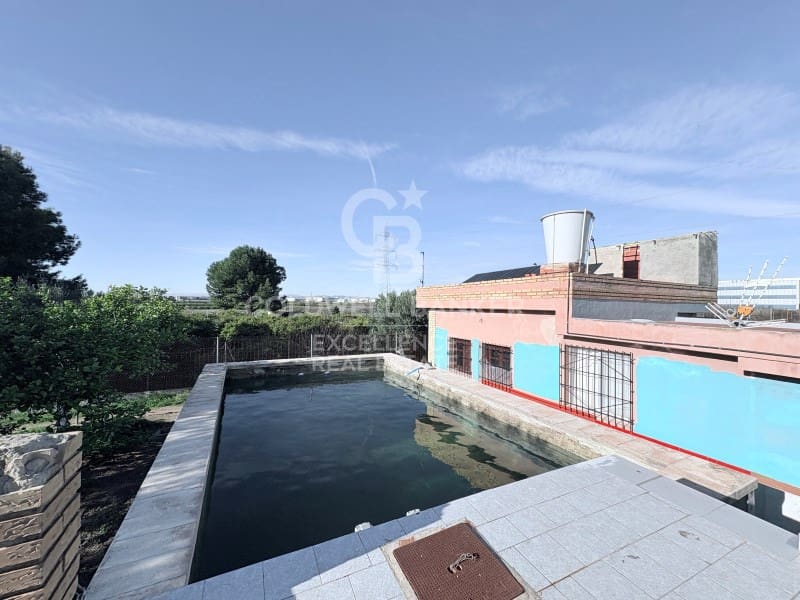 Finca/Casa Rural de 3 habitaciones en Moncada en venta con piscina - 170.000 € (Ref: 9502434)