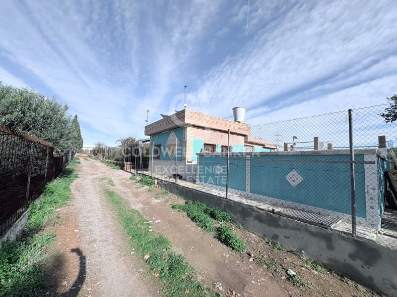 Finca/Casa Rural de 3 habitaciones en Moncada en venta con piscina - 170.000 € (Ref: 9502434)