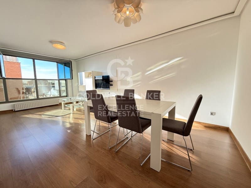 3 quarto Apartamento para arrendar em Valencia cidade com garagem - 2 100 € (Ref: 9504689)