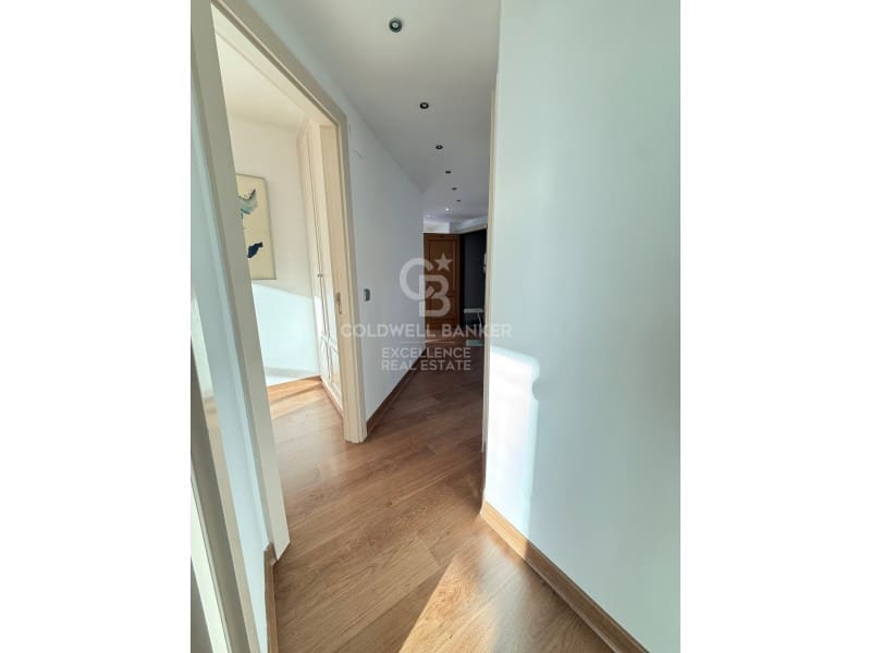 3 quarto Apartamento para arrendar em Valencia cidade com garagem - 2 100 € (Ref: 9504689)