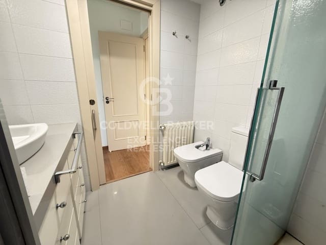 3 quarto Apartamento para arrendar em Ciutat de les Arts i de les Ciencies, Valência cidade com garagem - 2 100 € (Ref: 9504689)