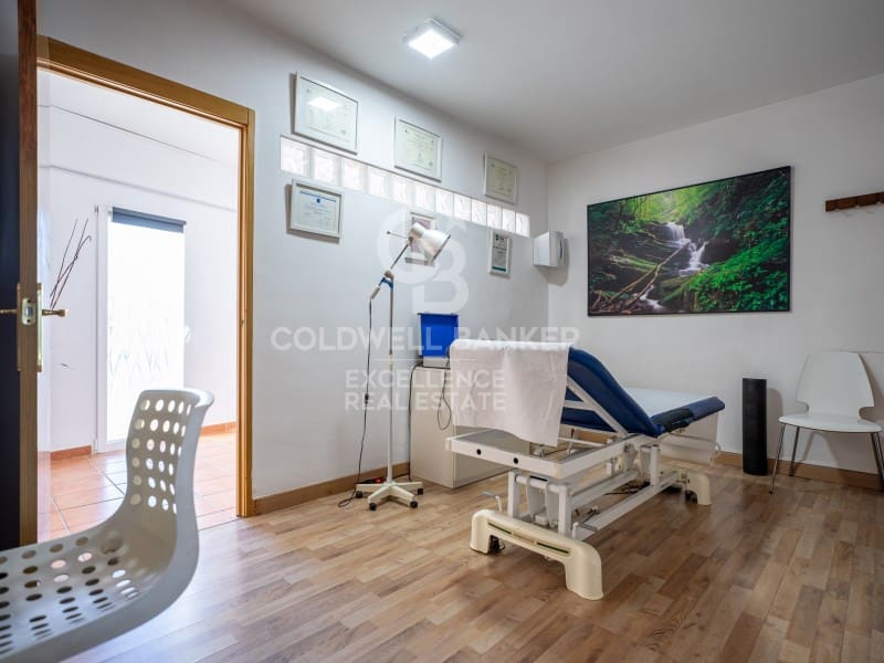 5 camera da letto Casa in vendita in Castello de la Plana - 250.000 € (Rif: 9543427)