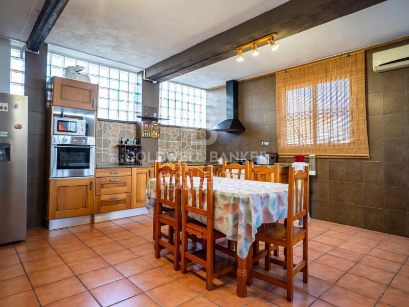 5 camera da letto Casa in vendita in Castello de la Plana - 250.000 € (Rif: 9543427)