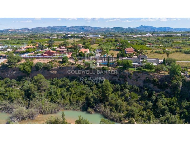 5 slaapkamer Huis te koop in Castello de la Plana - € 240.000 (Ref: 9543427)