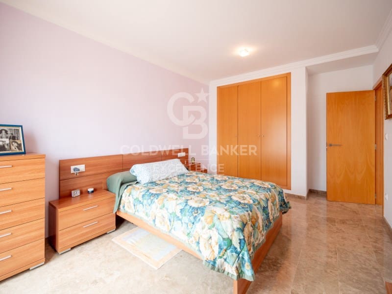 3 soverom Villa til salgs i Oliva med garasje - € 480 000 (Ref: 9574869)