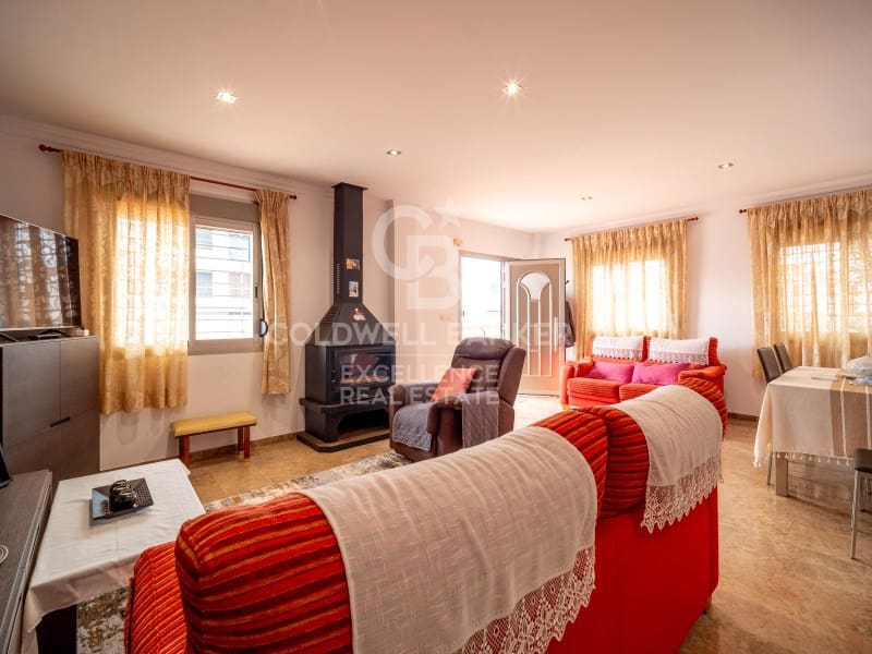 3 soverom Villa til salgs i Oliva med garasje - € 480 000 (Ref: 9574869)