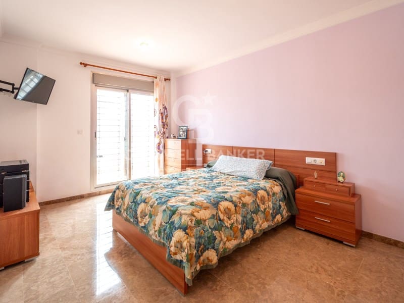 3 soverom Villa til salgs i Oliva med garasje - € 480 000 (Ref: 9574869)