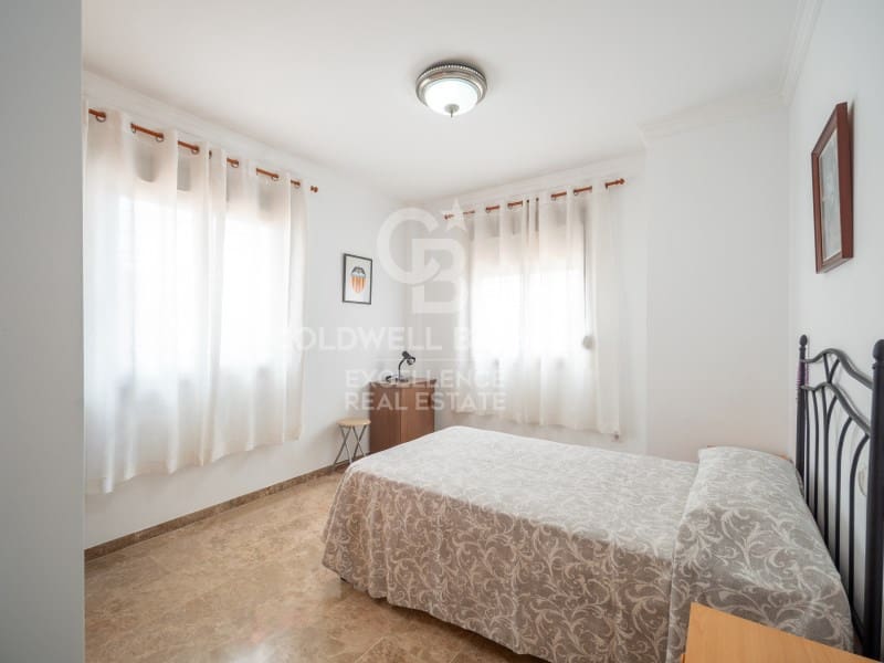 3 soverom Villa til salgs i Oliva med garasje - € 480 000 (Ref: 9574869)