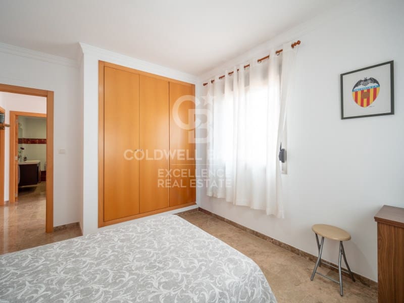 3 soverom Villa til salgs i Oliva med garasje - € 480 000 (Ref: 9574869)