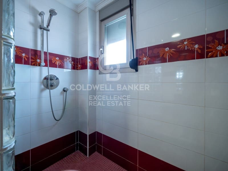 3 soverom Villa til salgs i Oliva med garasje - € 480 000 (Ref: 9574869)