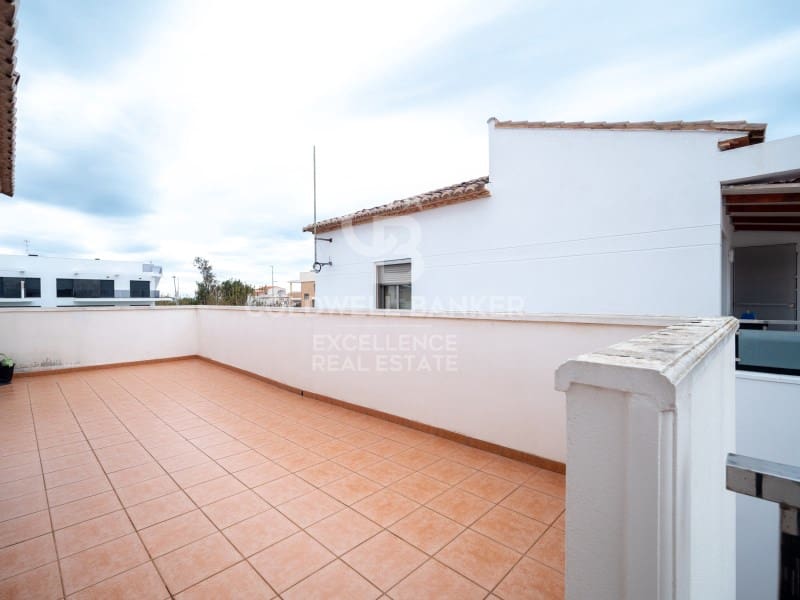 3 soverom Villa til salgs i Oliva med garasje - € 480 000 (Ref: 9574869)