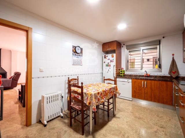 3 soverom Villa til salgs i Oliva Playa, Oliva med garasje - € 480 000 (Ref: 9574869)