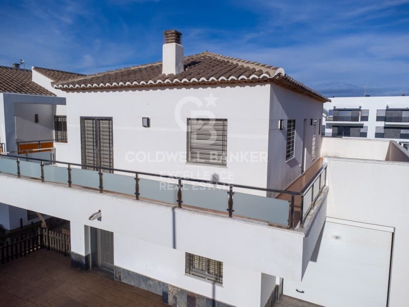 3 sovrum Villa till salu i Oliva med garage - 480 000 € (Ref: 9574869)