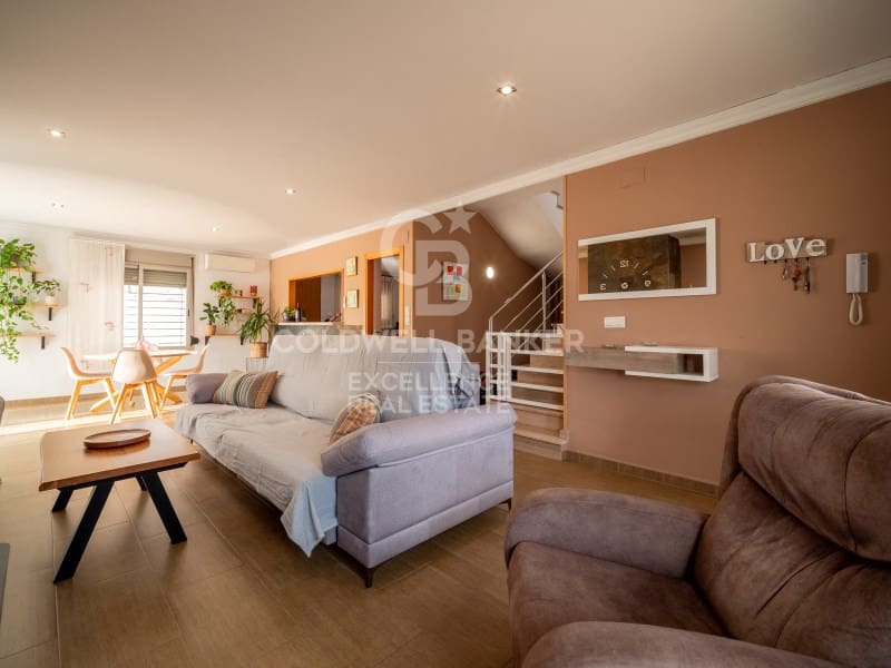 3 soverom Villa til salgs i Oliva med garasje - € 520 000 (Ref: 9574870)