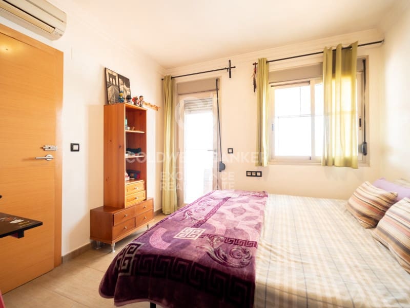 3 soverom Villa til salgs i Oliva med garasje - € 520 000 (Ref: 9574870)