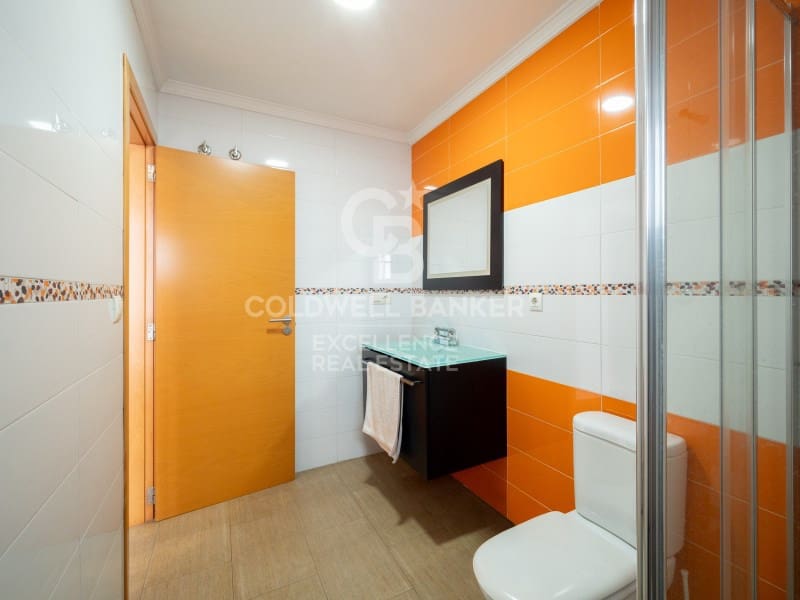 3 soverom Villa til salgs i Oliva med garasje - € 520 000 (Ref: 9574870)