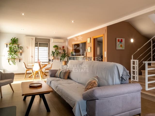 3 soverom Villa til salgs i Oliva Playa, Oliva med garasje - € 520 000 (Ref: 9574870)