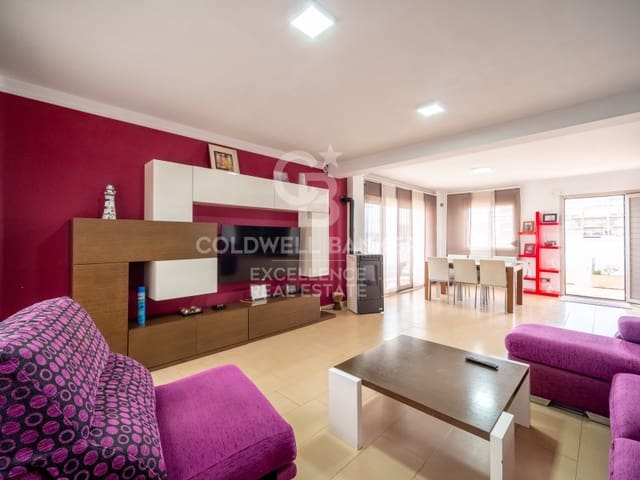 3 soverom Villa til salgs i Oliva Playa, Oliva med svømmebasseng garasje - € 520 000 (Ref: 9574871)