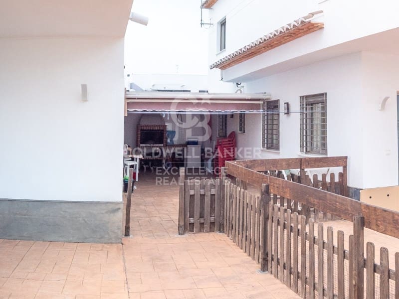 3 soverom Villa til salgs i Oliva med svømmebasseng garasje - € 520 000 (Ref: 9574871)