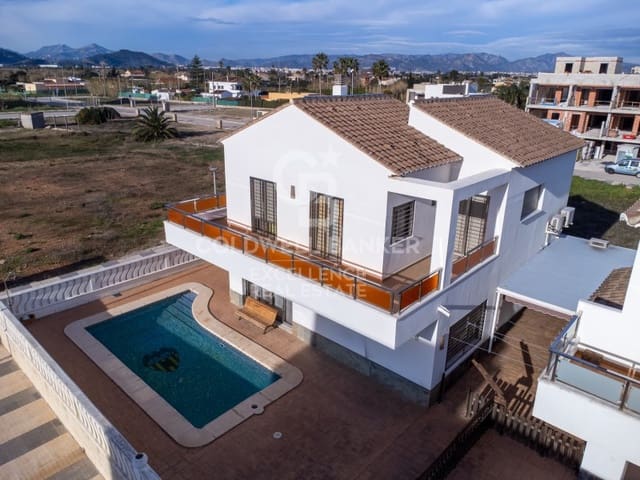 3 camera da letto Villa in vendita in Oliva Playa, Oliva con piscina garage - 499.000 € (Rif: 9574871)