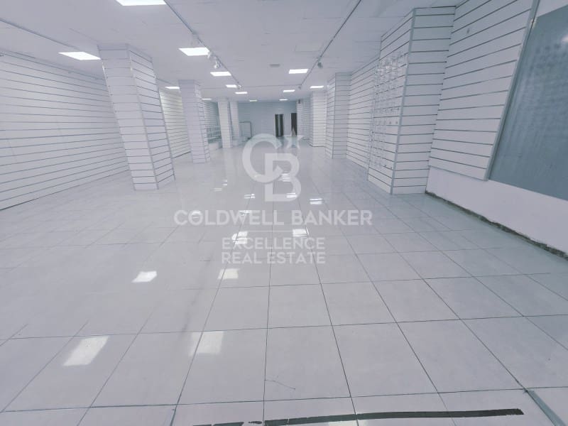 Commercial for rent in Valencia city - € 3,800 (Ref: 9599420)