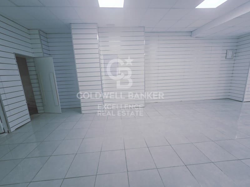 Commercial for rent in Valencia city - € 3,800 (Ref: 9599420)