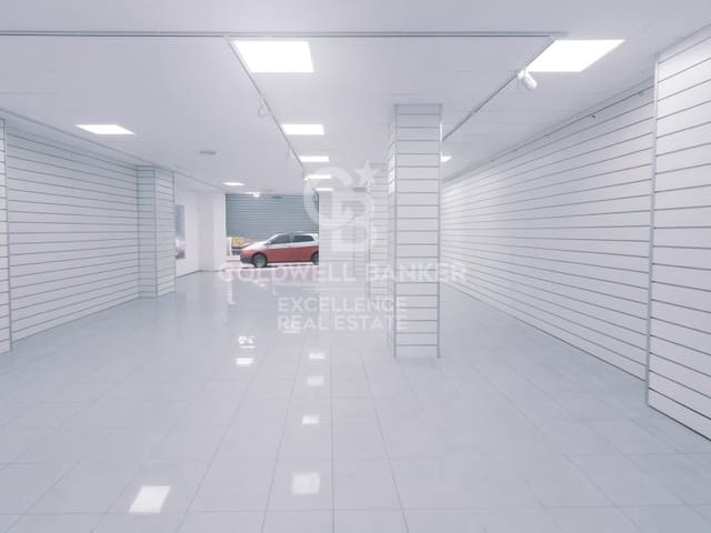 Commercial for rent in Extramurs, Valencia city - € 3,800 (Ref: 9599420)