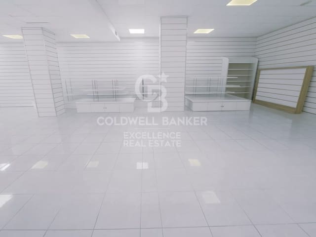 Commercial for rent in Extramurs, Valencia city - € 3,800 (Ref: 9599420)