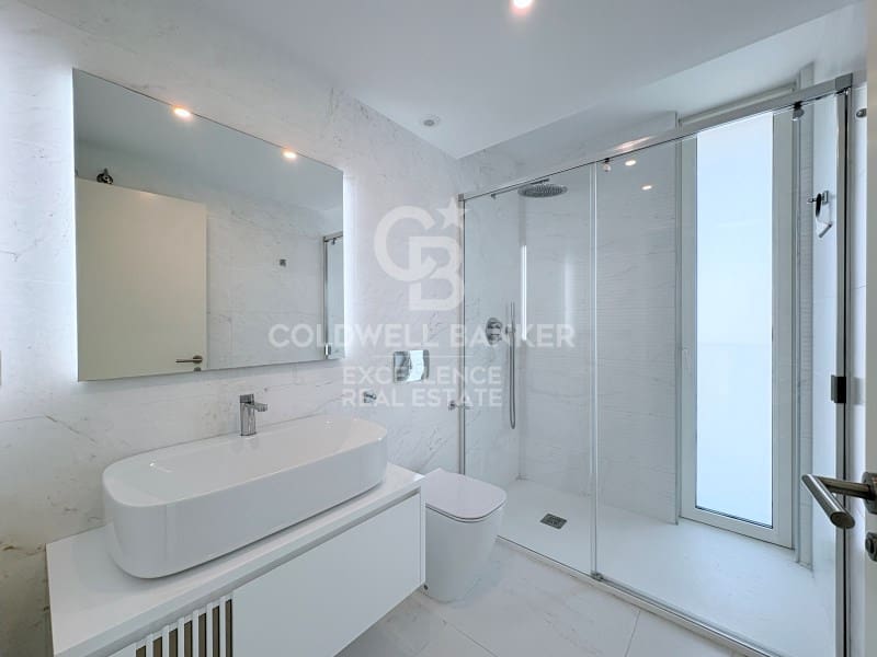 3 soverom Leilighet til leie i Valencia by med garasje - € 3 000 (Ref: 9627610)