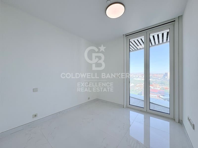 3 soverom Leilighet til leie i Valencia by med garasje - € 3 000 (Ref: 9627610)