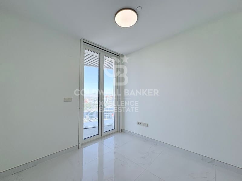 3 soverom Leilighet til leie i Valencia by med garasje - € 3 000 (Ref: 9627610)