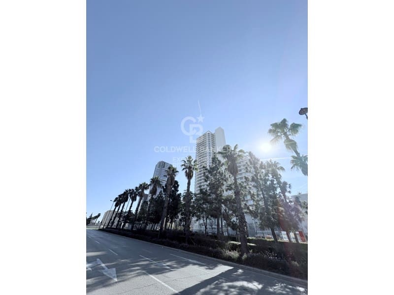 3 soverom Leilighet til leie i Valencia by med garasje - € 3 000 (Ref: 9627610)