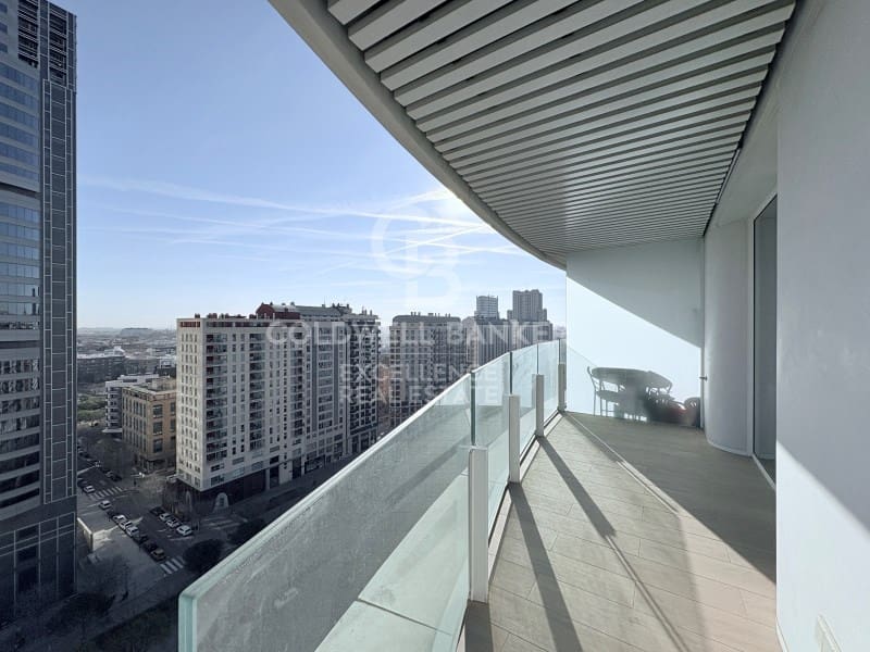 3 soverom Leilighet til leie i Valencia by med garasje - € 3 000 (Ref: 9627610)