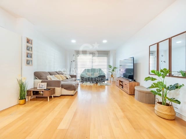 3 camera da letto Villetta Bifamiliare in vendita in La Pobla de Vallbona con garage - 475.000 € (Rif: 9627623)