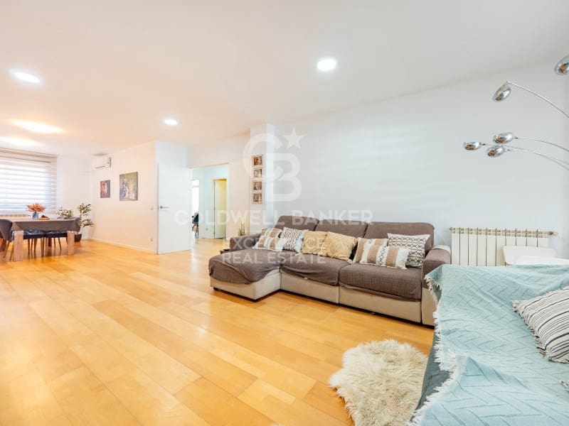 3 camera da letto Villetta Bifamiliare in vendita in La Pobla de Vallbona con garage - 475.000 € (Rif: 9627623)