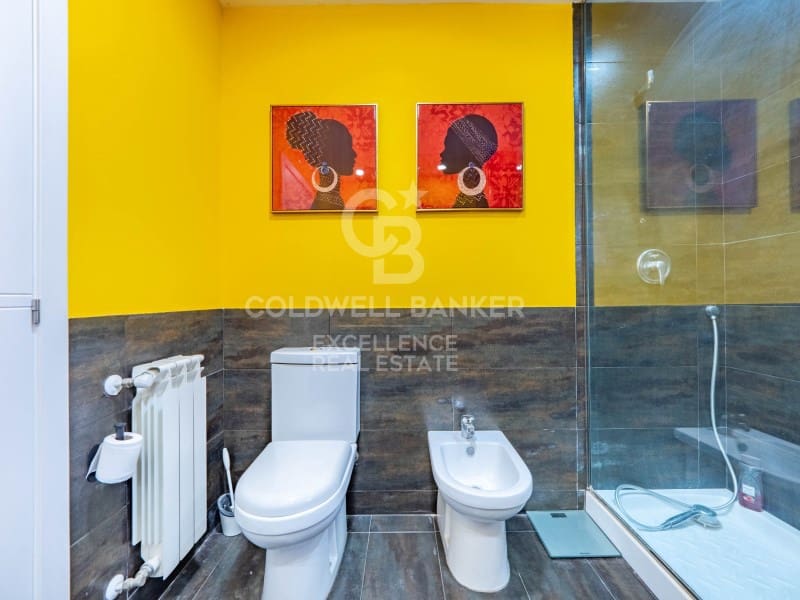 3 camera da letto Villetta Bifamiliare in vendita in La Pobla de Vallbona con garage - 475.000 € (Rif: 9627623)