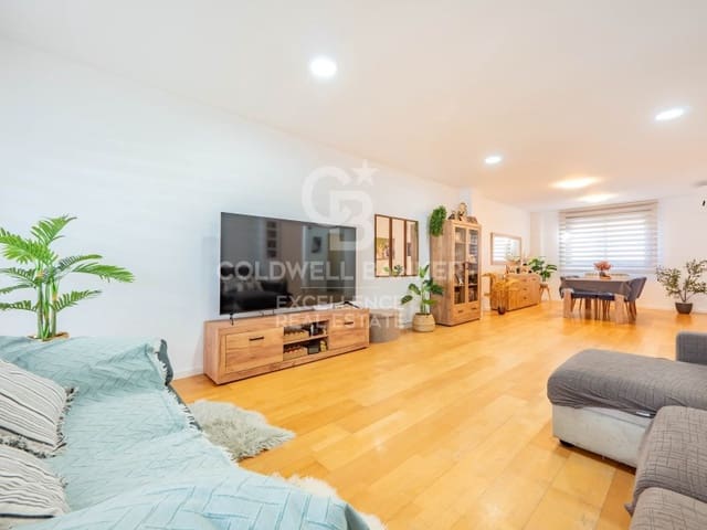 3 camera da letto Villetta Bifamiliare in vendita in La Pobla de Vallbona con garage - 475.000 € (Rif: 9627623)