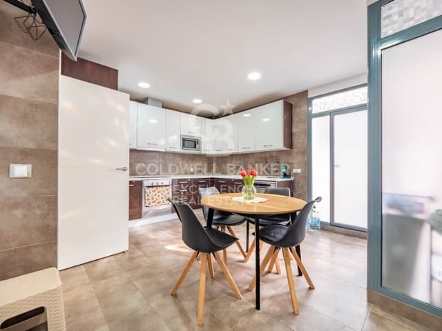 3 sypialnia Dom blizniak na sprzedaż w La Pobla de Vallbona z garażem - 475 000 € (Ref: 9627623)