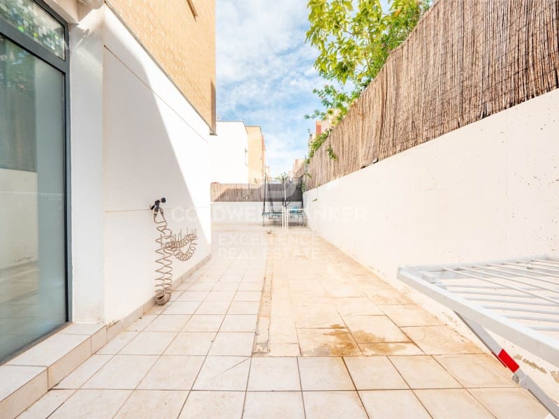 3 camera da letto Villetta Bifamiliare in vendita in La Pobla de Vallbona con garage - 475.000 € (Rif: 9627623)