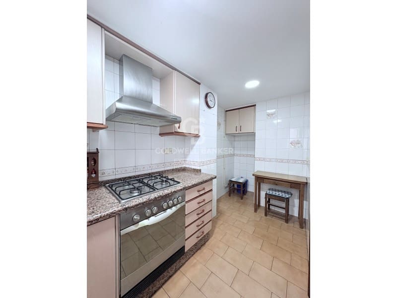 Piso de 4 habitaciones en València ciudad en venta - 435.000 € (Ref: 9637431)
