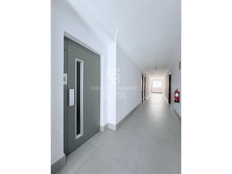 Piso de 4 habitaciones en València ciudad en venta - 435.000 € (Ref: 9637431)