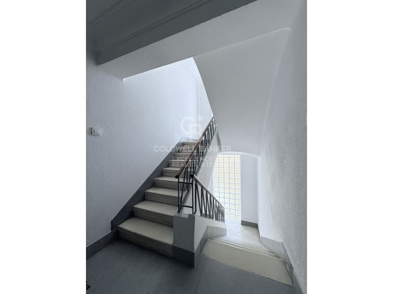 Piso de 4 habitaciones en València ciudad en venta - 435.000 € (Ref: 9637431)